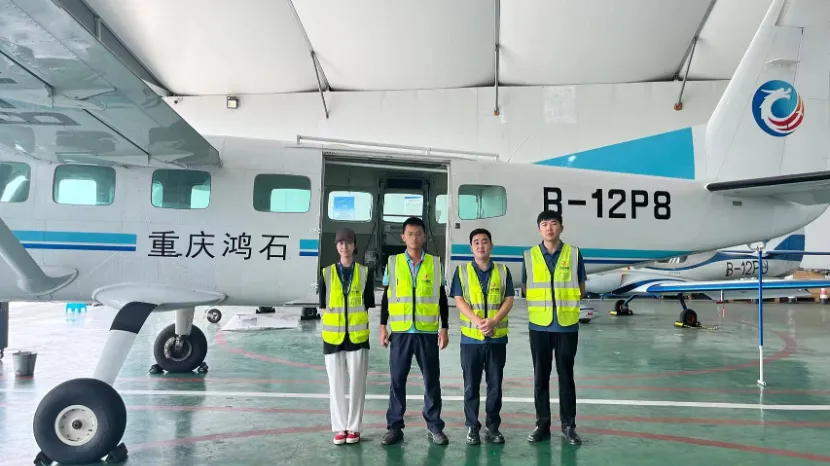 新突破！2024年鸿石通航完成10000人次跳伞保障飞行