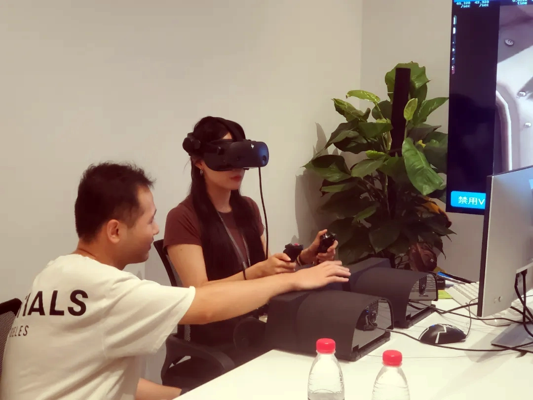 妇女节特别献礼：免费体验模拟飞行！