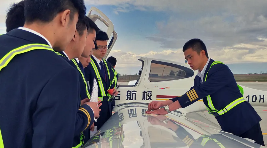 清明踏青新体验！85折邀您云端邂逅春日山河