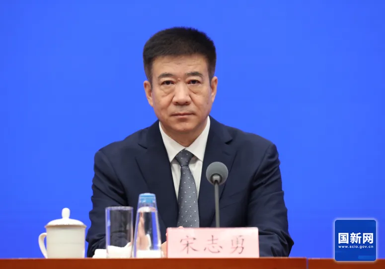 低空观察丨无人机等加快推广应用 打造低空观光等交旅融合试点新场景